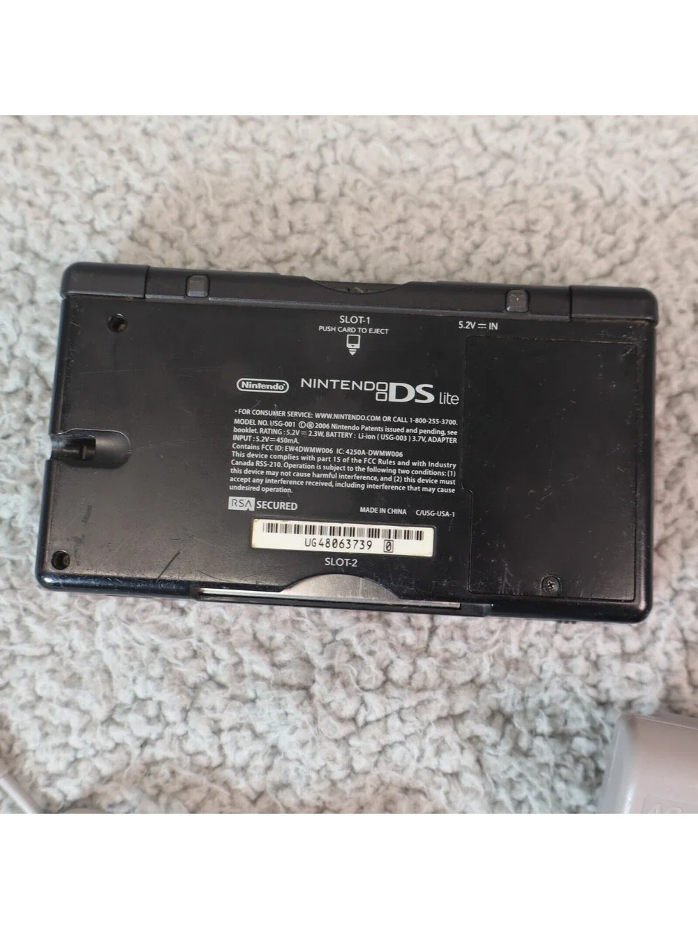 Nintendo DS Lite Red/Black Handheld Console Touchscreen USG-001